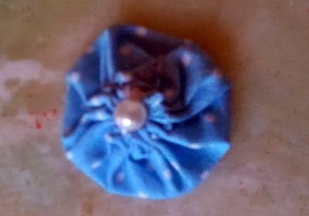 ​Ожерелье с цветочками из ткани