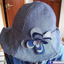Панамки и шляпки из старых джинсов