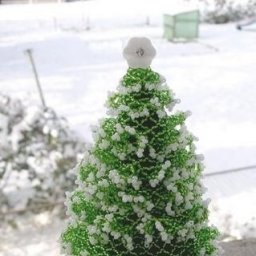 Елочка из бисера: зеленая красавица