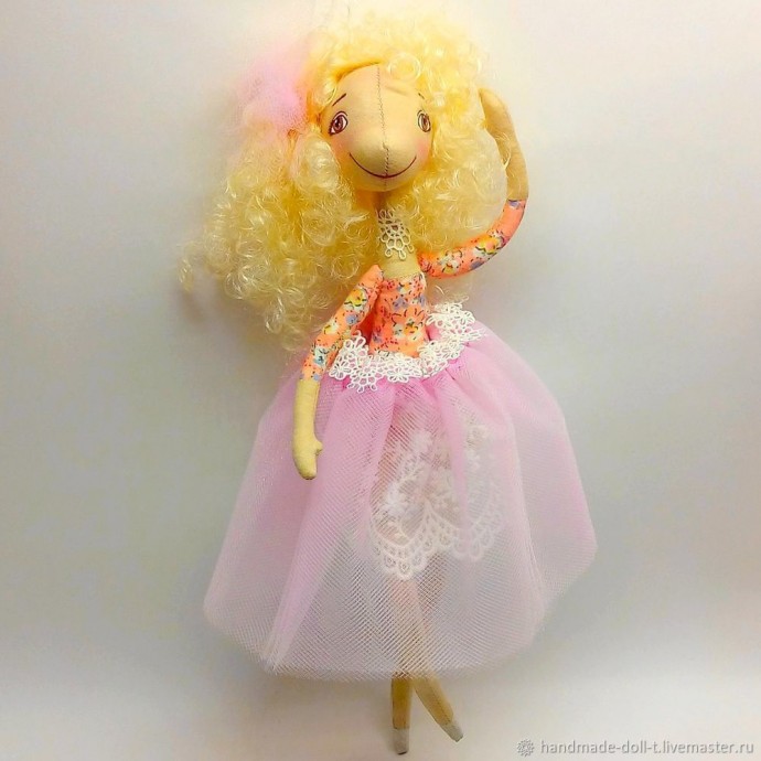 Тонкости создания текстильной куклы на каркасе