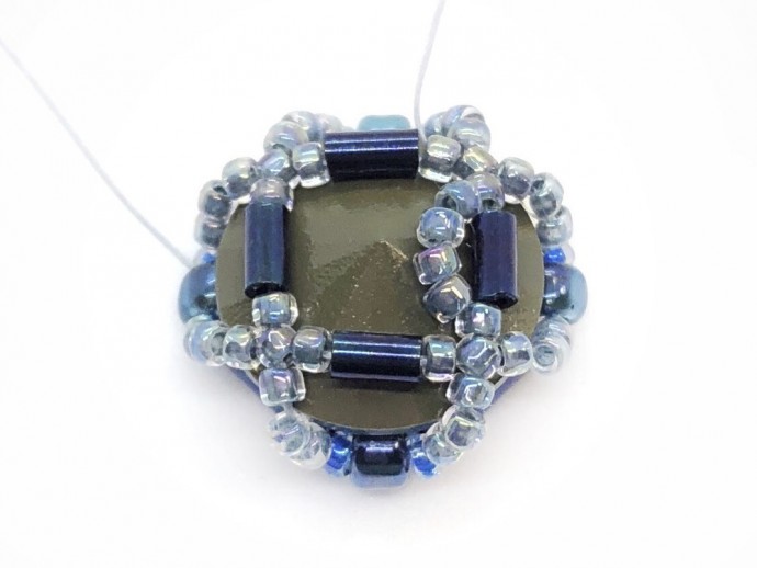 Лаконичные серьги-квадратики