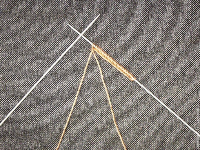 Вяжем интересный узор с вытянутыми петлями