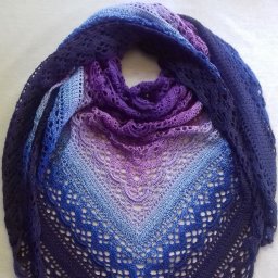 Бактус (шаль) крючком с нежными переходами