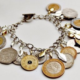Браслет из монет