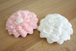 Цветок из тесьмы