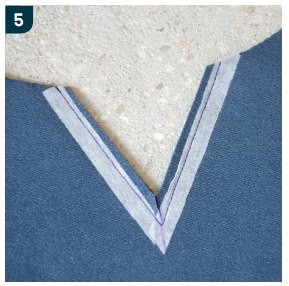 Интересная техника обработки горловины: мастер-класс