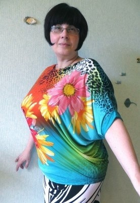 Крой асимметричной кофточки на основе футболки