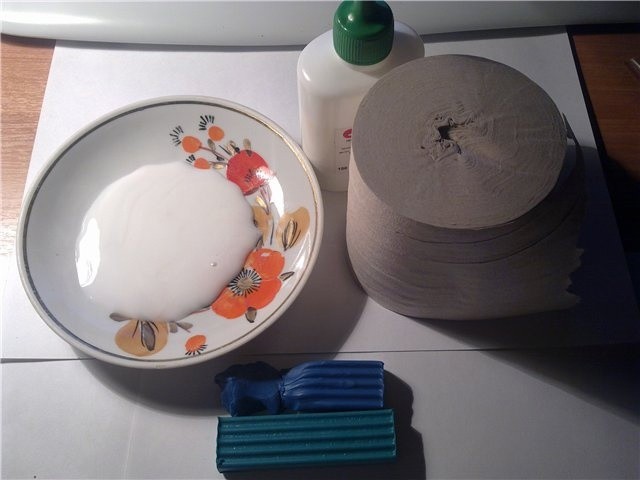 Лебедь из бисера или мелких бусин