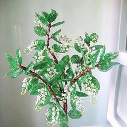 Деревце из бисера на удачу