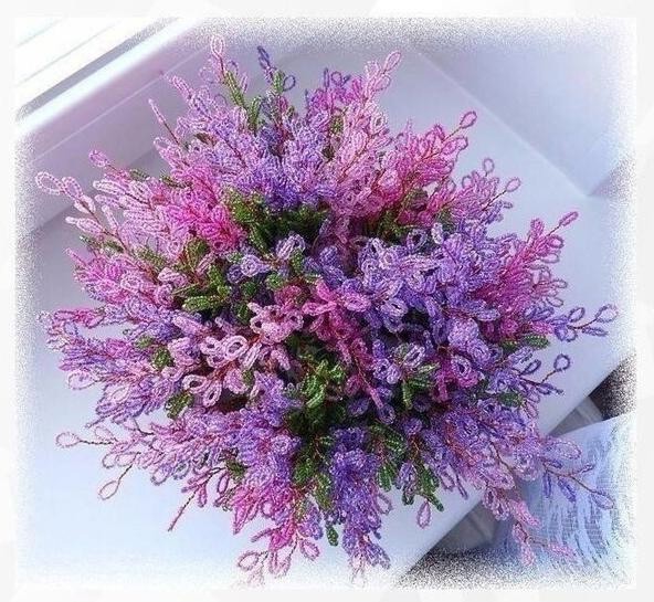 Кашпо с вереском из бисера Кашпо с вереском из бисера