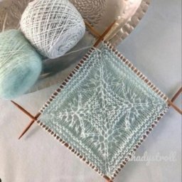 ​Мотивы на спицах