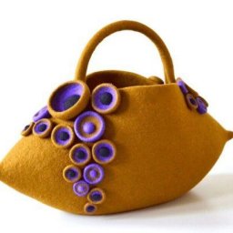 Причудливые сумочки из фетра