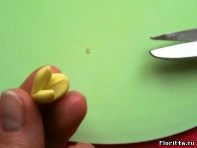 Анютины глазки из холодного фарфора: мастер-класс