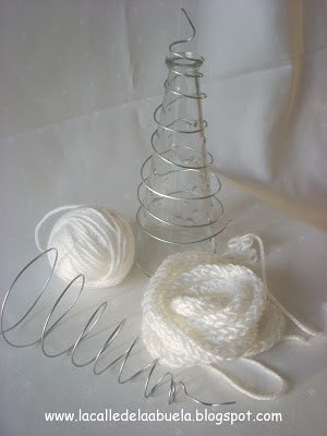 Елочка чудесная в своей оригинальности