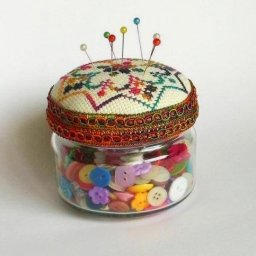 ​Игольница из стеклянной баночки