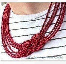 Колье из шнура