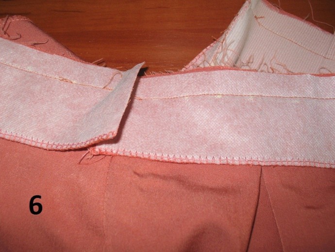Мастер-класс по пришиванию обтачки к поясу юбки с застежкой на потайную молнию