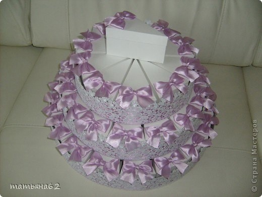 Торт из бонбоньерок на свадьбу для гостей