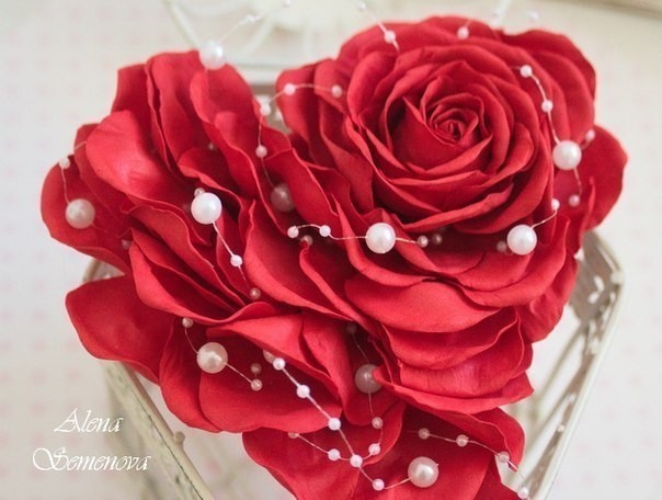 Объёмная открытка-сердце с розой