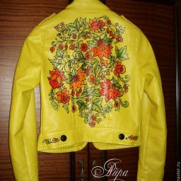 Роспись куртки в русском стиле