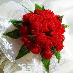 Розы из бисера