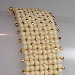 Браслет из бисера "Шенилл"