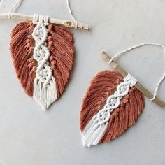 Плетенные листики в технике макраме для декора