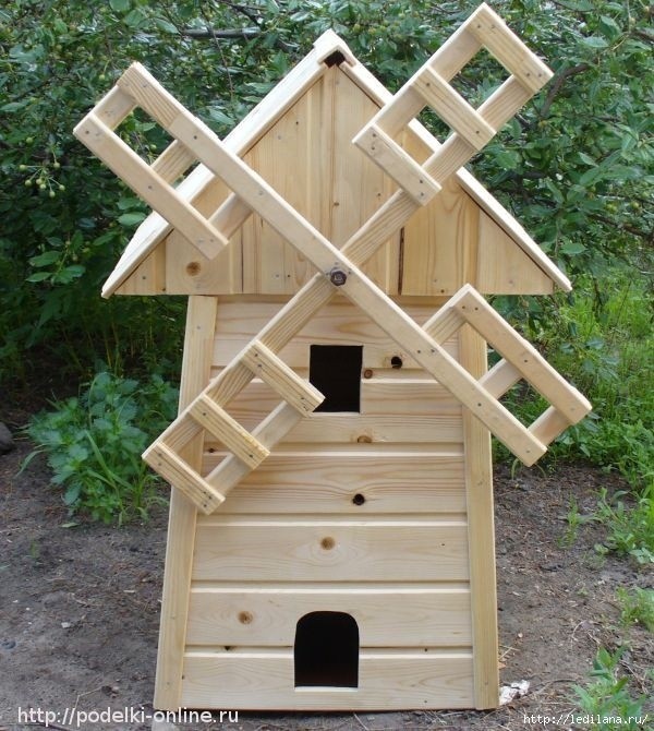 Декоративная мельница для сада своими руками из доступных материалов