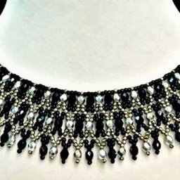 ​Колье из бисера