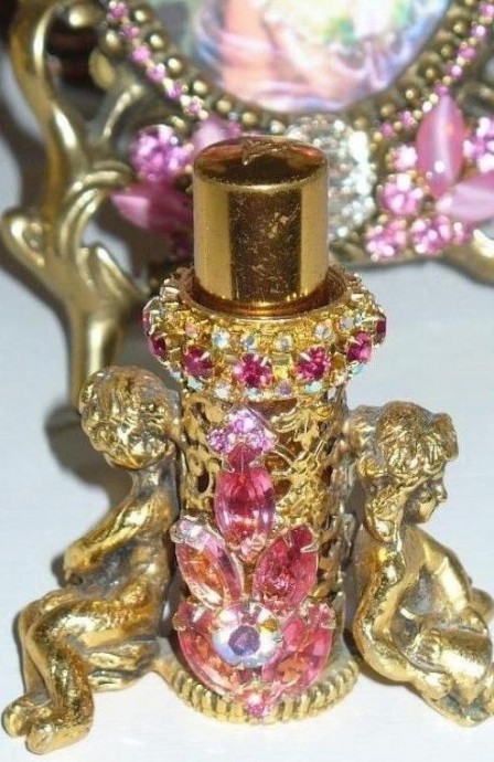 Шикарные флаконы для духов: идеи для вдохновенного творчества
