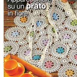 Вязаная салфетка