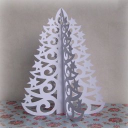 ​Объёмная ажурная ёлочка