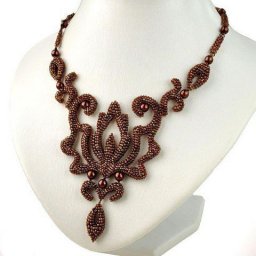 Шикарное колье из бисера