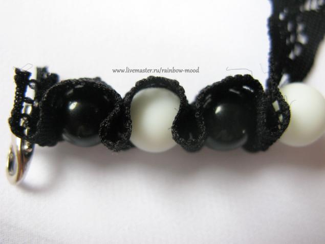 Браслет с кружевом "Парижская ночь"