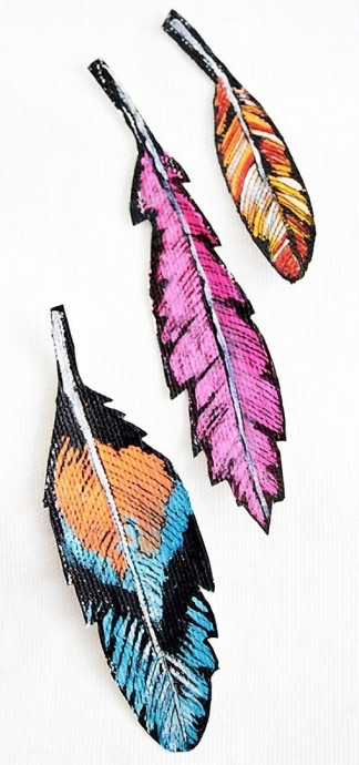 Красивый кулон своими руками: пёрышко Красивый кулон своими руками: пёрышко