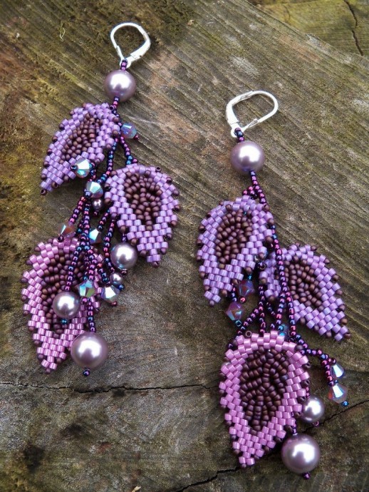 Листочки из бисера в украшениях