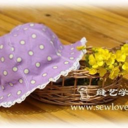 Красивая летняя панамка