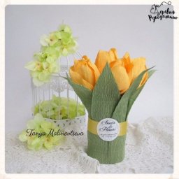 Стаканчик для композиции с тюльпанами