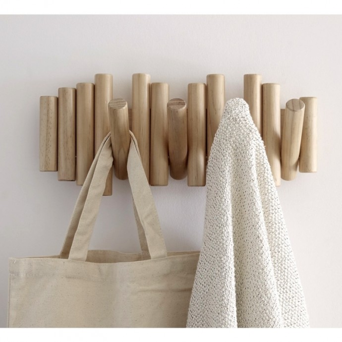 ​Идеи минималистичных деревянных вешалок