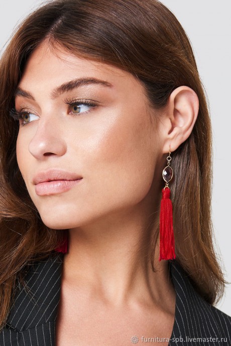 Делаем кисточку из ниток