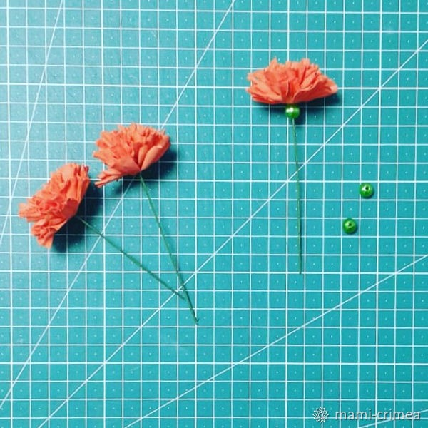 Гвоздики из фоамирана