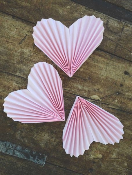 Гирлянда из сердец гармошкой