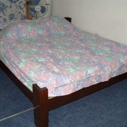 Бюджетная двуспальная кровать на дачу своими руками