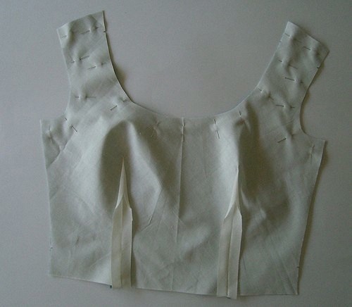 Техники шитья верха платья на подкладке