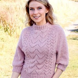 ​Джемпер цвета пыльной розы с укороченными рукавами