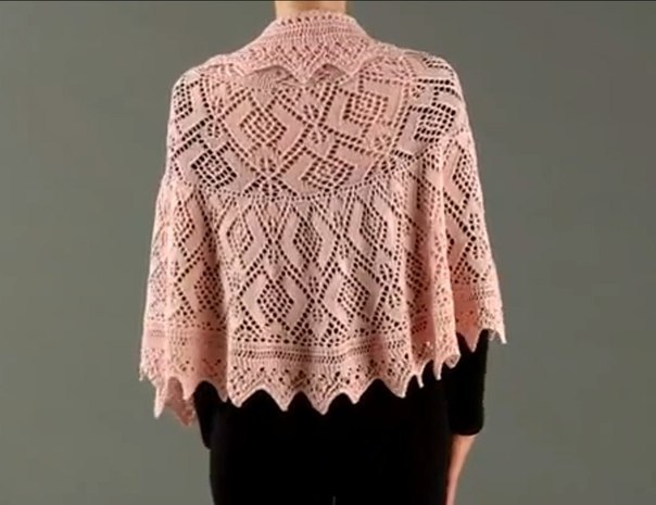 Ажурная шаль спицами
