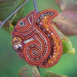 Брошь-кулон в виде милой белочки: мастер-класс