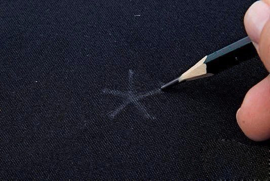 Объемная вышивка: розочка лентой