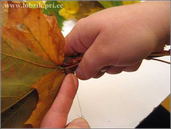 ​Осенний букет из листьев