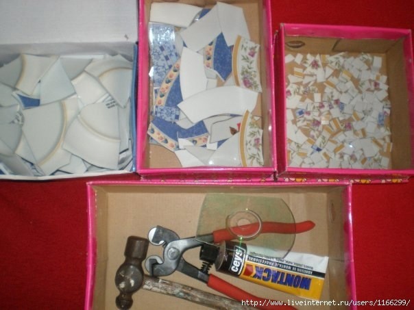 Художественно выполненная подставка под горячее